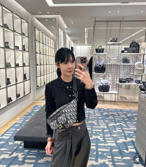 892.JPG